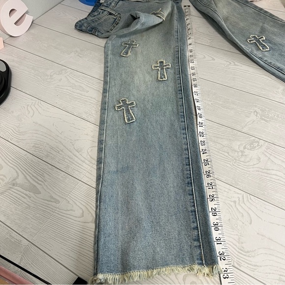 Austin Landing Denim Cross Patches Studded 100% Cotton Jeans - Picture 5 of 13